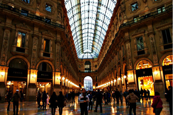 義大利_米蘭_艾曼紐二式迴廊