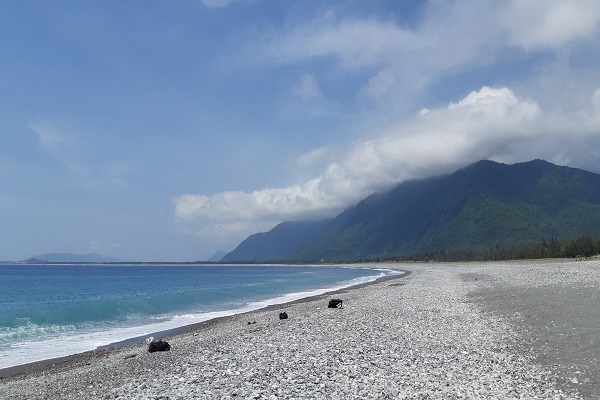 曼波沙灘.jpg