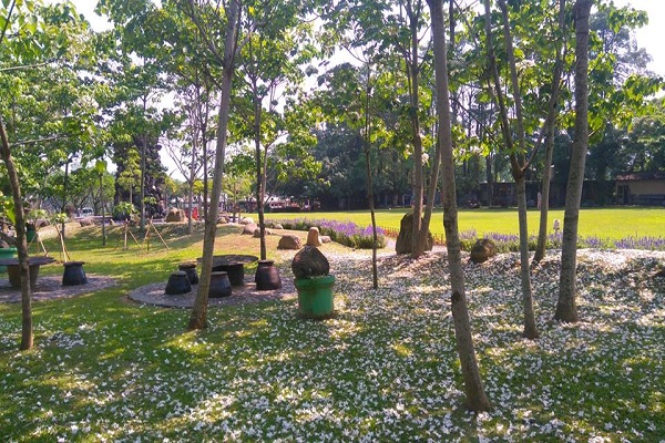 牛耳藝術渡假村.jpg