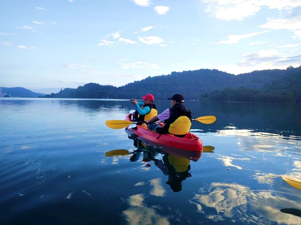 kayakR_08.jpeg