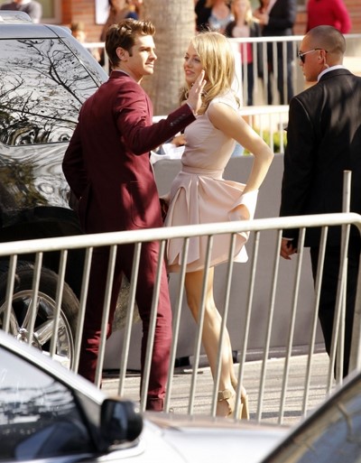 andrew-garfield-and-emma-stone-are-dating-f-67343