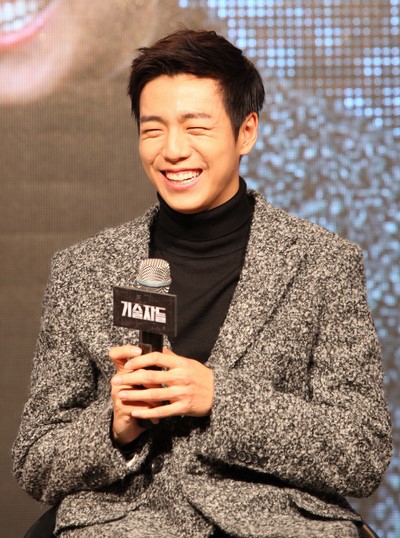 003【技術者們】活動照_李玹雨被金宇彬跟高昌錫的互動，逗得笑到合不冗嘴