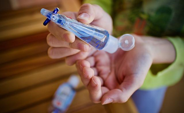 sanitizing-gee83f464b_640.jpg