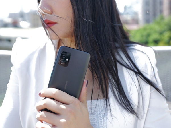 華碩Zenfone 8(8GB+256GB)打59折，激殺12,990元 (1).jpg