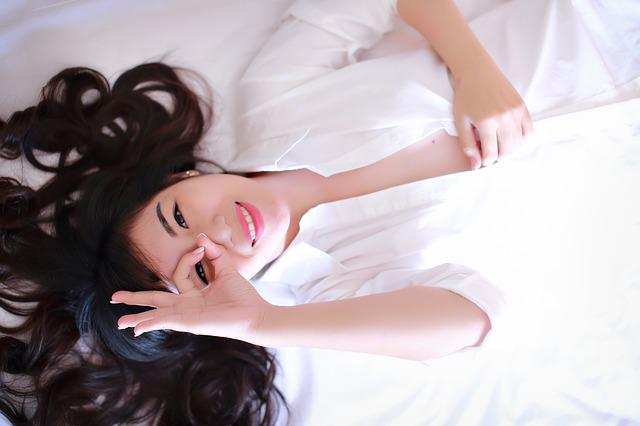 sexy-g0859ca30e_640.jpg