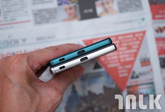Sony Xperia Z5 Premium vs Xperia Z5 4.JPG