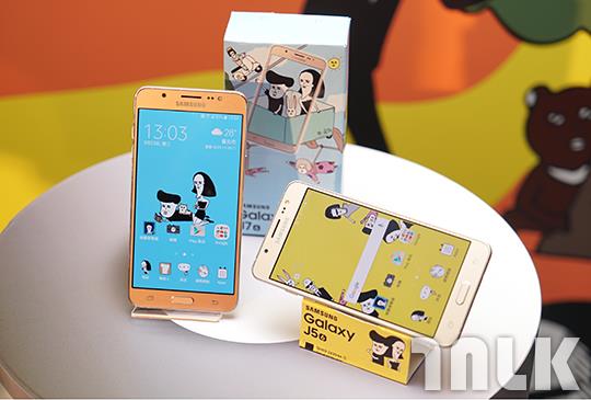 Samsung Galaxy J（2016）1.JPG