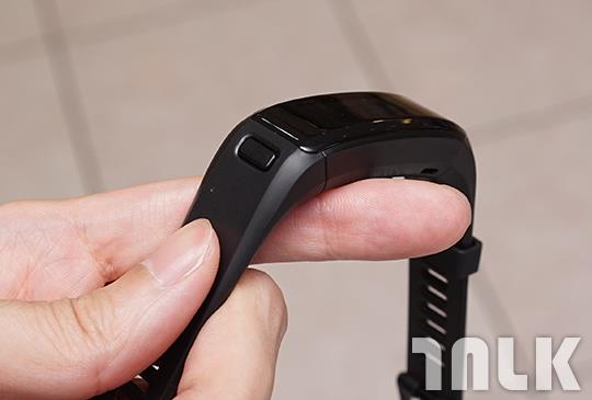 Garmin vivosmart HR 一卡通版 3.JPG