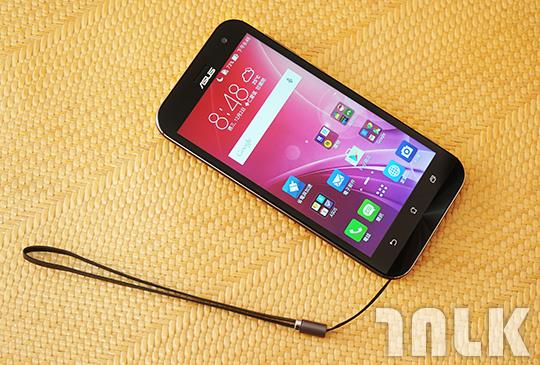 ASUS ZenFone Zoom 2.JPG