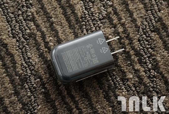 HTC 10 11.JPG