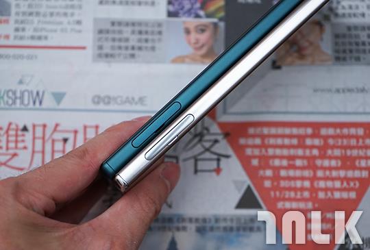 Sony Xperia Z5 Premium vs Xperia Z5 5.JPG