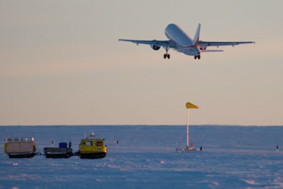 Ice-Runway-Antarctica