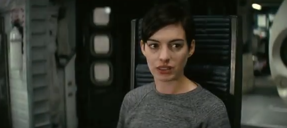 Anne-Hathaway-Interstellar-photo