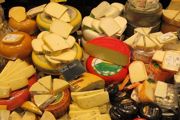 cheeses-389687_640.jpg