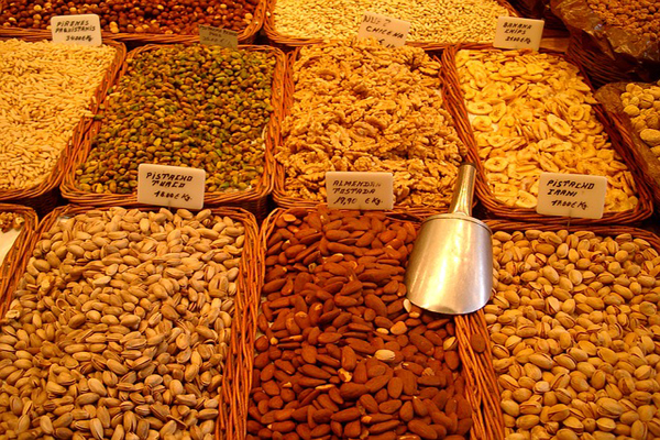 market-1078052_640.jpg