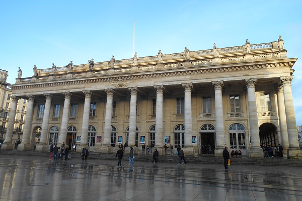 Bordeaux 歌劇院正面.JPG