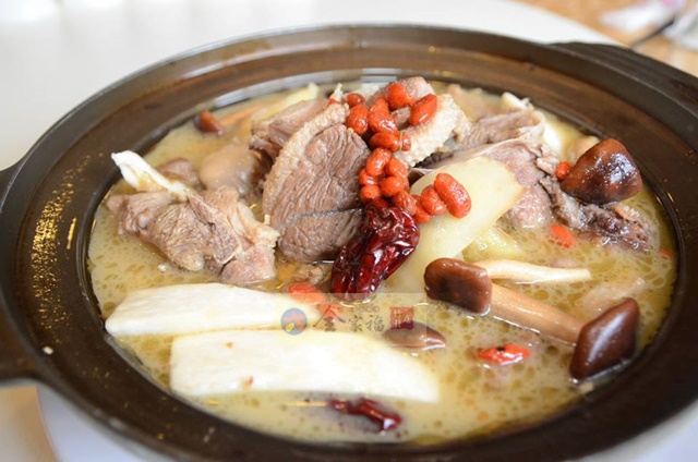 hak燒酒鵝肉鍋.jpg