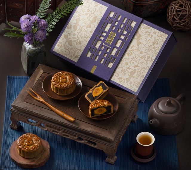 香格里拉台北遠東 「花鳥香頌」中秋獻禮-【雋】經典月餅禮盒  NT$988 (六顆).jpg