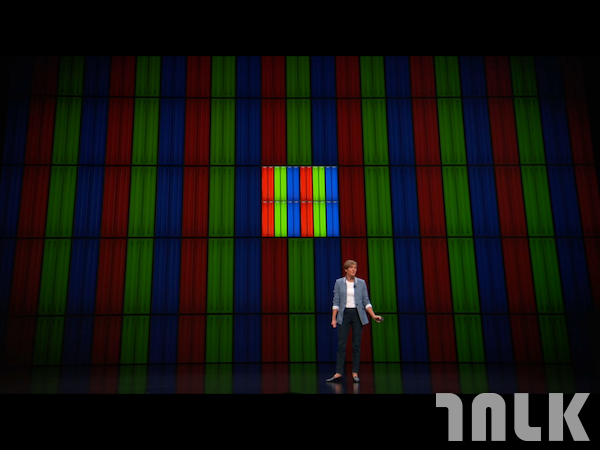 apple19oct00018.png