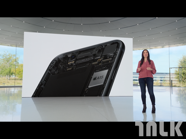 appleEvent030900005.PNG