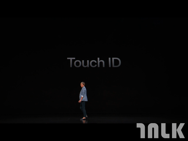 apple19oct00022.png