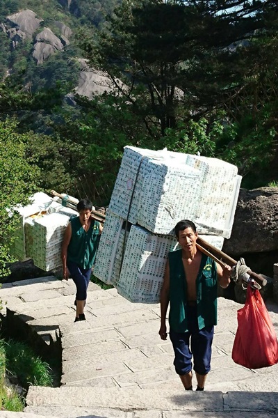 18676623_10155307703131613_201898585_o