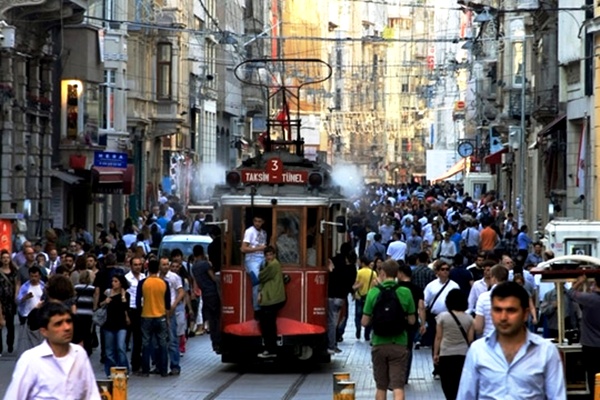 Istiklal Avenue.jpg