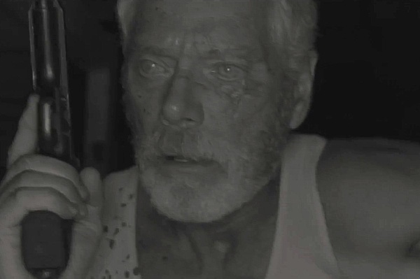 p2376946912