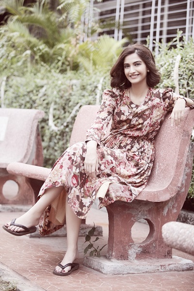 Neerja (5).jpg