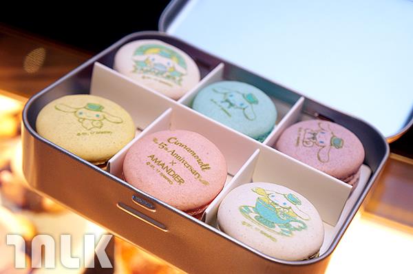 大耳狗喜拿咖啡