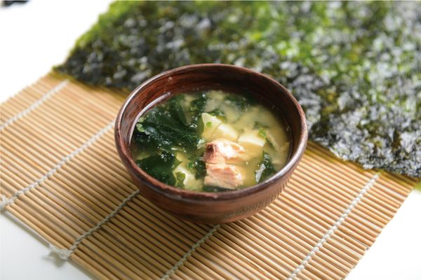 失智書摘P112-113-鮭魚味噌湯.jpg