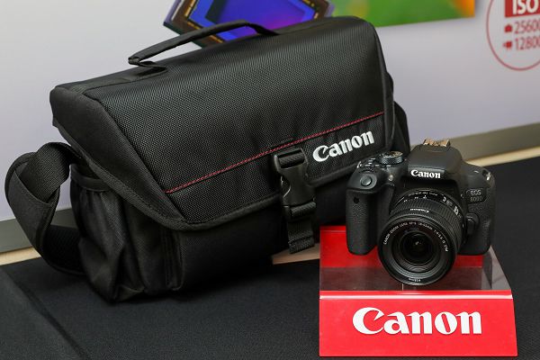 圖7即日起至0531止，凡購買EOS 800D單機身鏡組包.jpg
