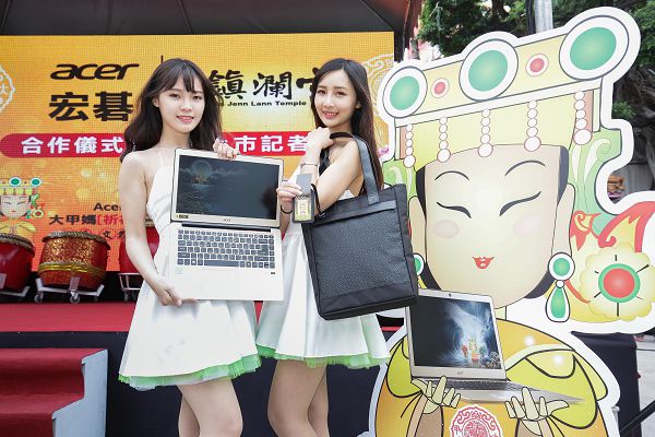 Show girl照片.jpg