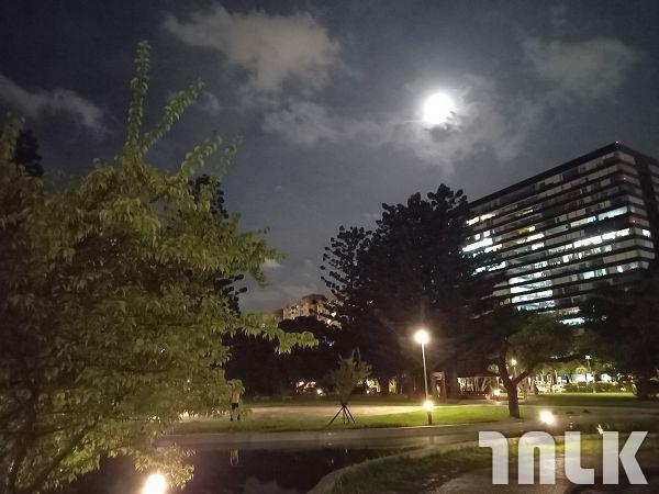 29 夜拍 標準.jpg