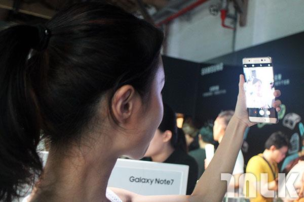 SAMSUNG02.jpg