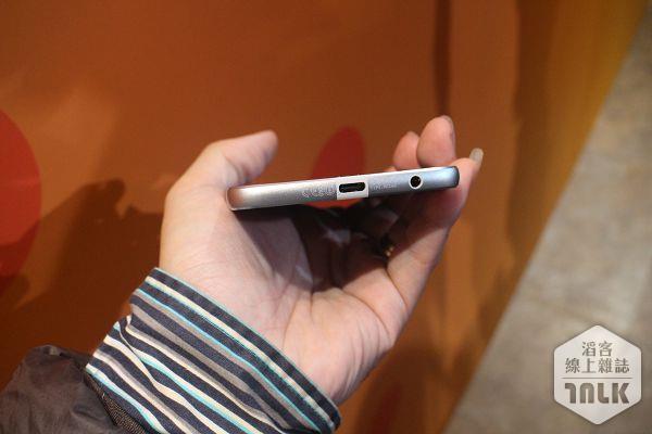 Moto Z Play (2).jpg