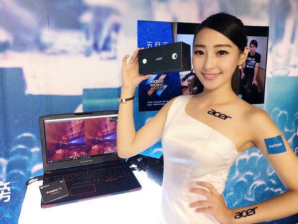 Acer VR Cardboard.jpg