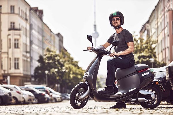 Gogoro 與 BOSCH 新創公司 COUP 合作在德國柏林提供二輪共享租賃服務.jpg